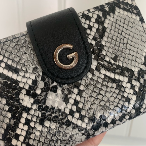 SNAKE PRINT CARD HOLDER WALLET - Picture 4 of 4